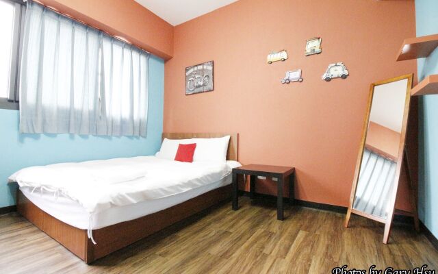 Taichung Calfhouse Hostel