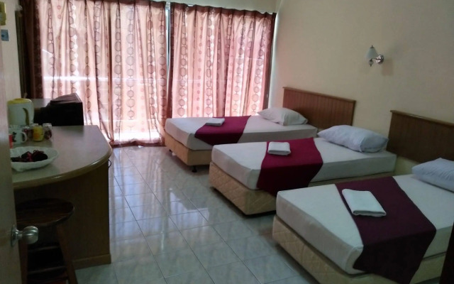 Teluk Batik Holiday Apartment
