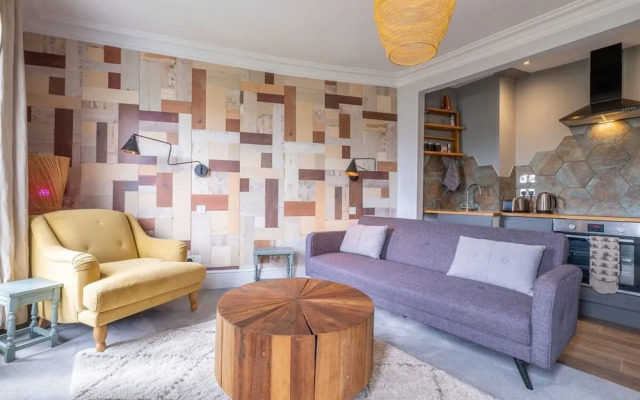 Host Stay Wakefield Apartment