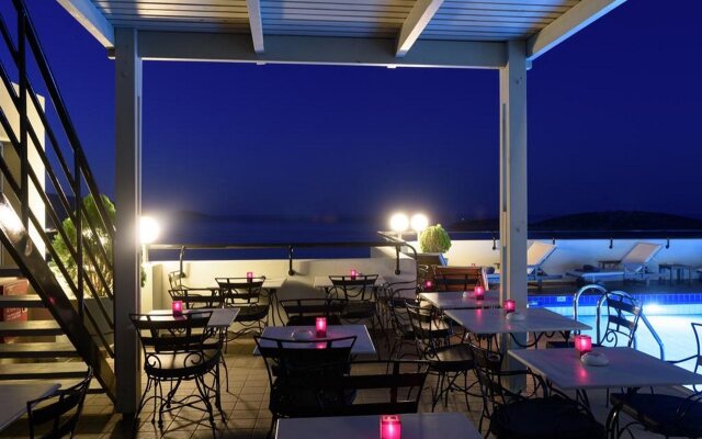 Alantha Apartments