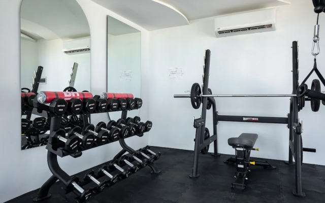 Menesse Town Tower 203 1 Bedroom Condo