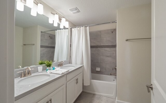 8921SID - The Retreat at ChampionsGate