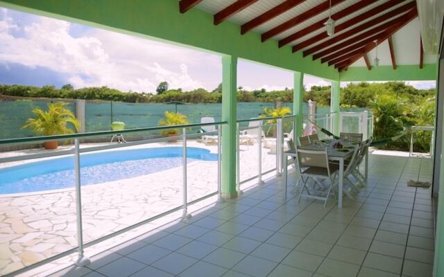 Villa With 3 Bedrooms in Saint-françois, With Private Pool, Furnished