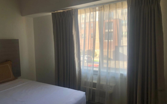 Отель Quality Inn Denver Downtown