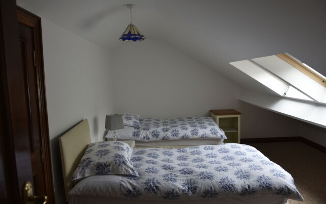 White Hill Country House