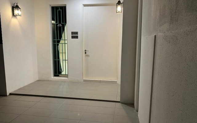 4 bedrooms (private bathroom) Perdana Hill Villa