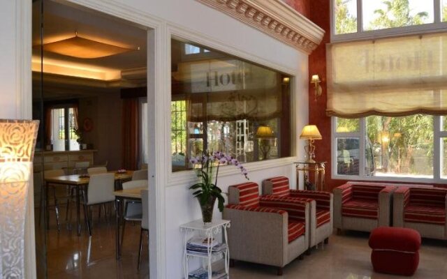 Versalles Hotel