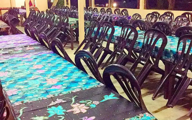 Nur Merang Inn Resort