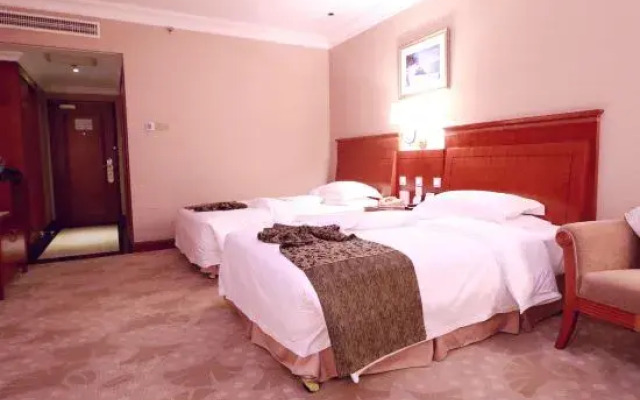 Zhengzhou Cheered Hotel