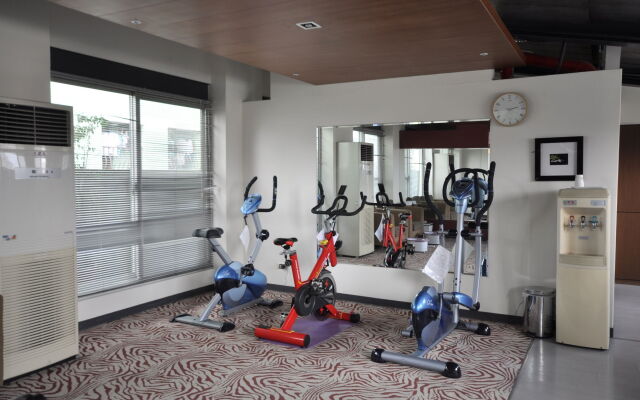 CHECK inn Express Taichung Fengchia
