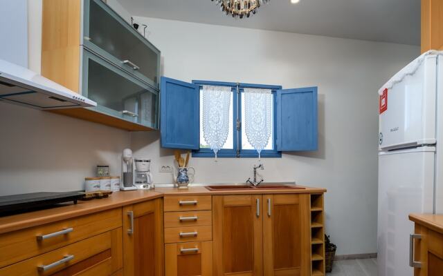 The Aegean blue country house Old Milos