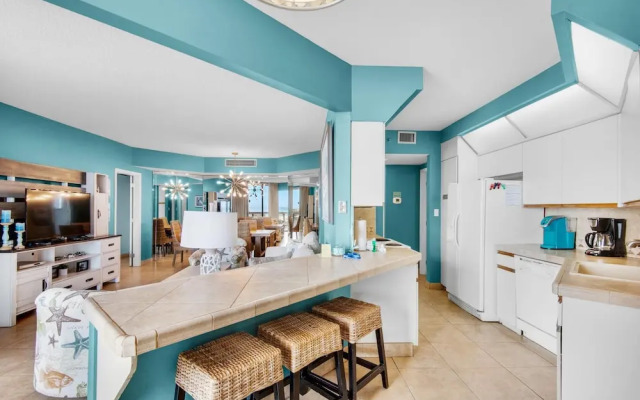 Surfside Resort #707