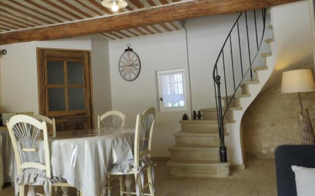 La Maison De Céline