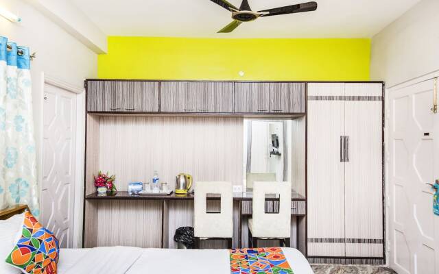 FabHotel Ghosh Villa Guest House