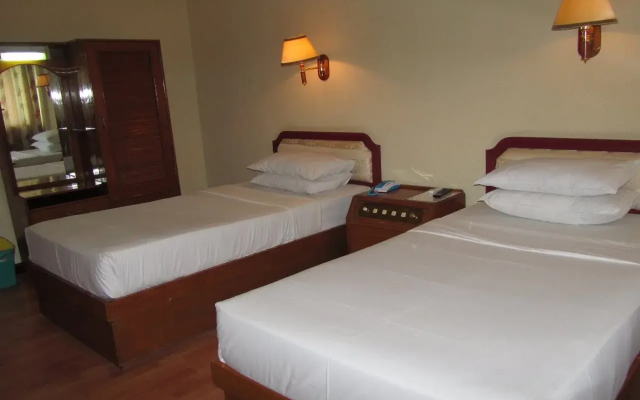 Zegyo Hotel