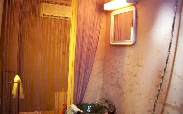 Riad Tinfou