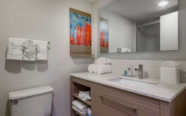 MainStay Suites