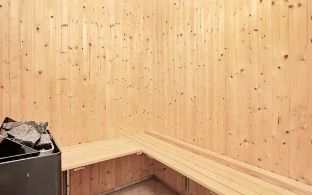 6 Person Holiday Home in Faaborg