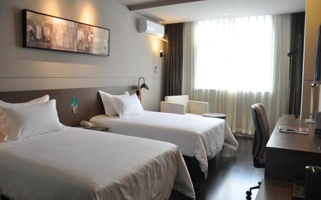 Jinjiang Inn Select Xuzhou High-speed Railway Station Huaihai Huanqiugang