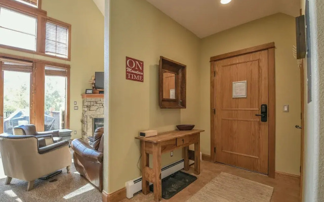 Antlers Gulch 303 by SummitCove Vacation Lodging