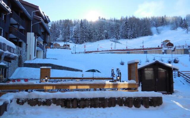 Appartement La Plagne, 1 pièce, 4 personnes - FR-1-353-63