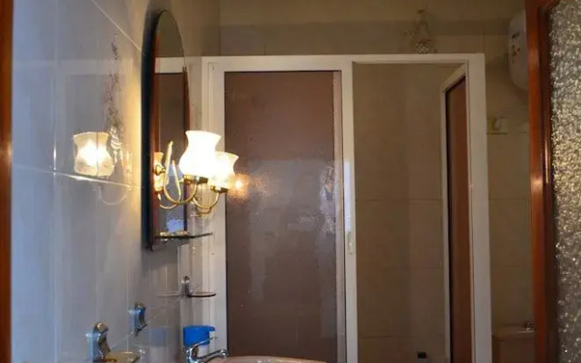 Que Encanto la Italiana