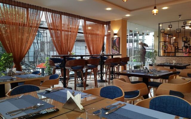 Zemalex Hotel