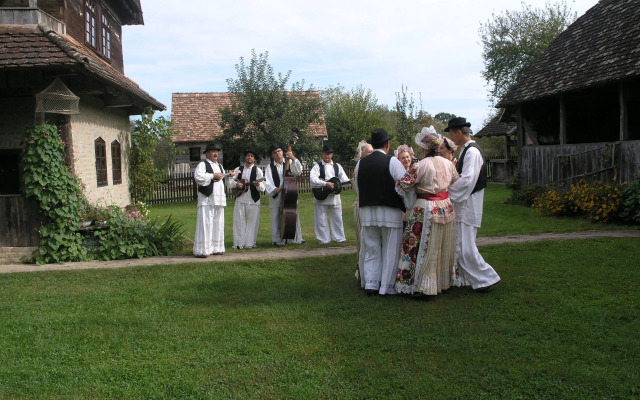 Ethno Village Stara Lonja