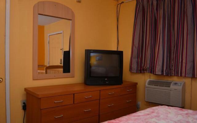 EVERKLEEN Motel