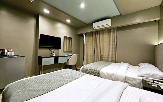 Grand Bayan Hotel at Nile Plaza