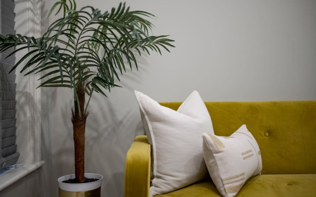 Trendy Flat by Hyde Park PS1