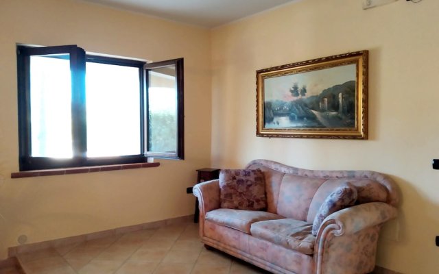 Apartment with 2 Bedrooms in Lago, with Wonderful Mountain View, Pool Access, Enclosed Garden - 400 M From the Beach