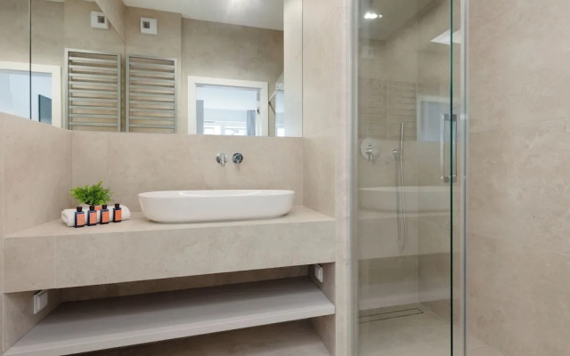 LUX Domaniewska by Renters Prestige