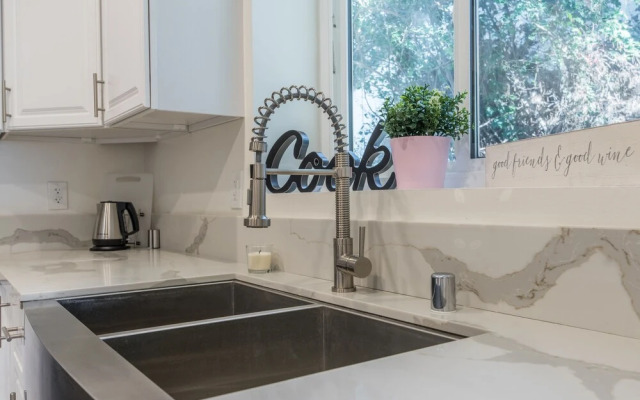 Luxurious Studio City Home