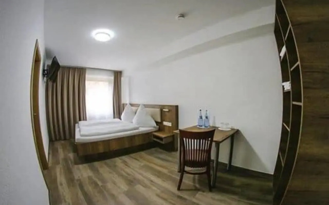LOOK Hotel & Rooms