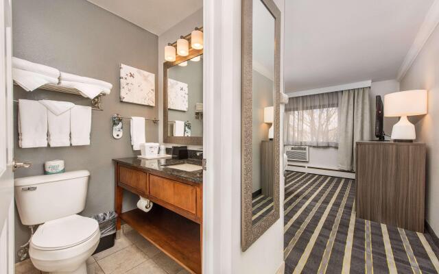 Best Western Plus Milwaukee West