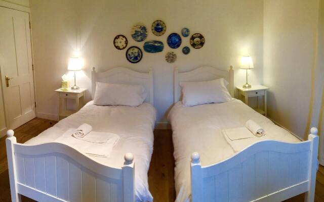 Thatched Cottage Hotel