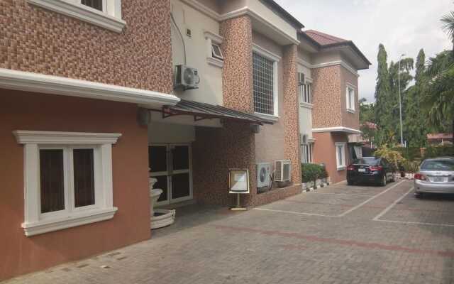 Paris Choice Hotels & Resort Wuse