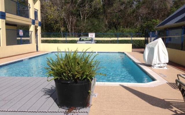 Best Western Alvin Inn