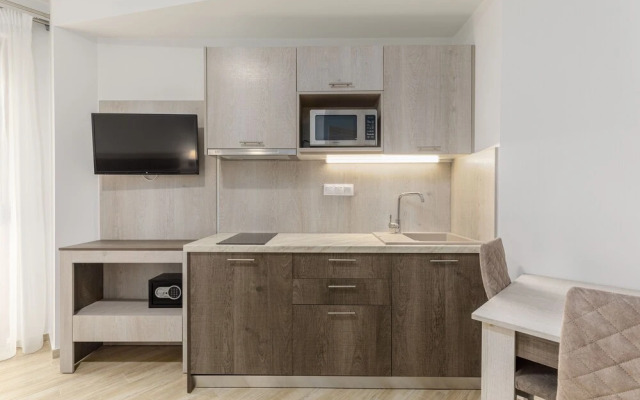 Aria Garden Suites