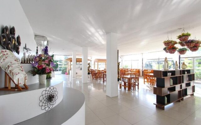 Grand Holiday Residence