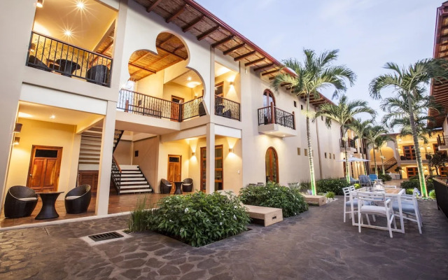 Plaza Marbella Granada Condiminiums