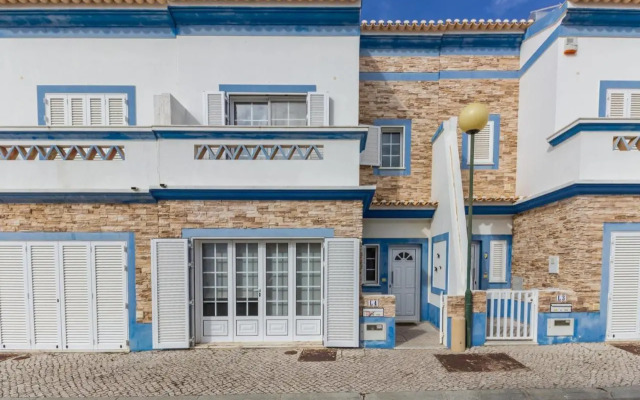 Mira Praia Villa by ALGARVEMANTA