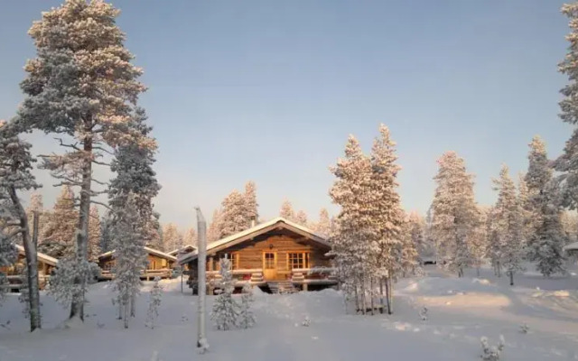 Saariselkä Inn Log Cabins