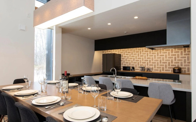 Aoyama Lodge