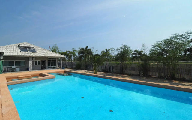 Prannary Pool Villa