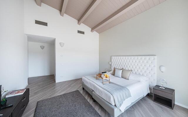 Residenza Miralago With Pool - Penthouse With Lake View