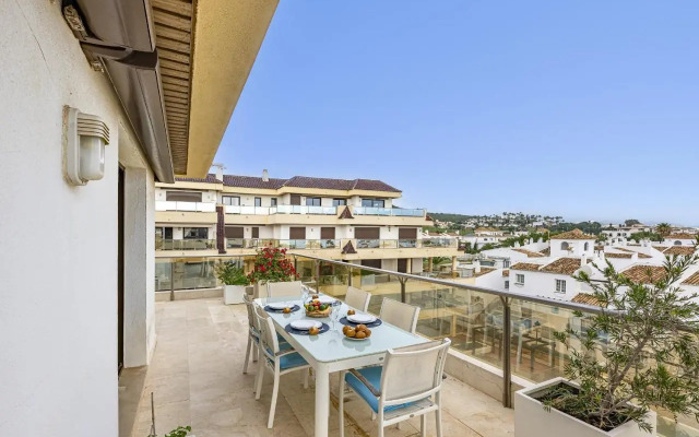 2218-Duplex first line beach with sea view
