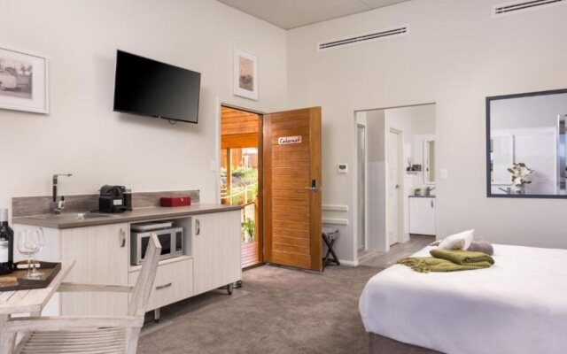 The Swan Valley Retreat