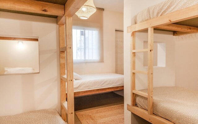 Wild House Tarifa - Hostel